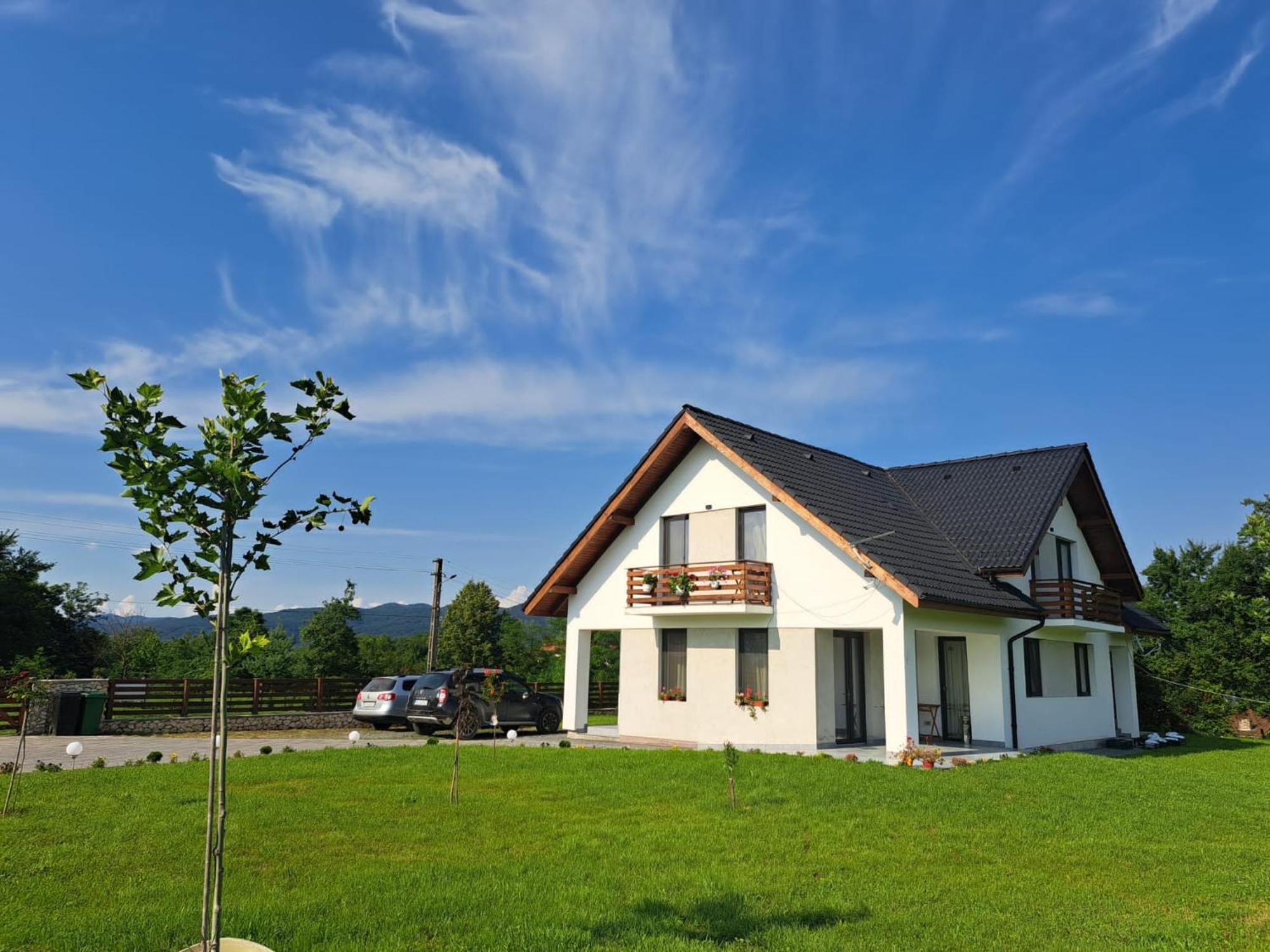 Готель Eco Familia Pojoga Екстер'єр фото